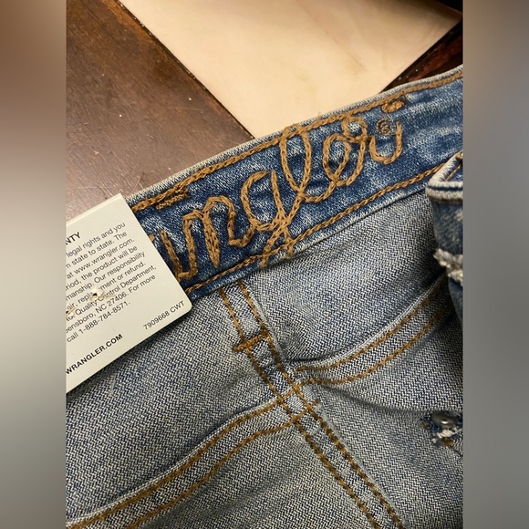 Wrangler new with tag jeans flared - Picture 5 of 9